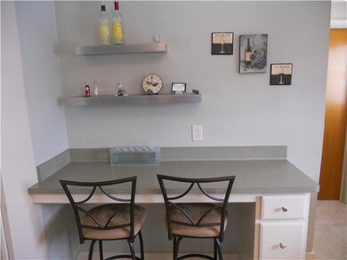 Exterior Front Breakfast bar