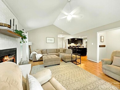 160 Oak Haven Dr, Statesville, NC 28625 - photo 5