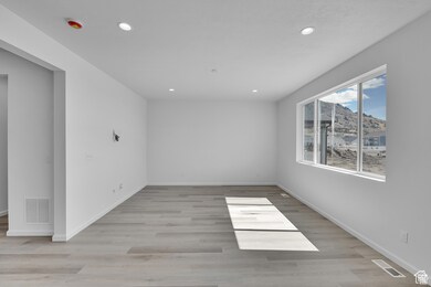 203 W 800 S unit 342, Willard, UT 84340 - photo 6