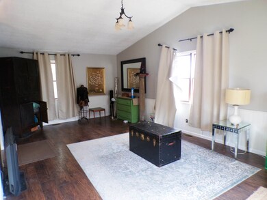 607 E Washington St, Downs, IL 61736 - photo 6