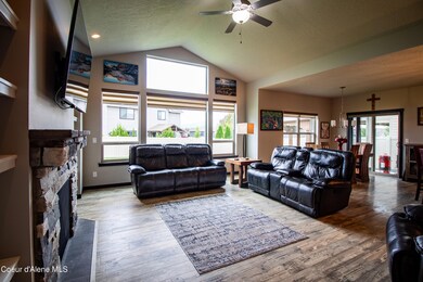 4548 E Early Dawn Ave (1 of 47)