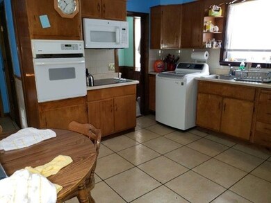 42 Walnut St, Lynn, MA 01905 - photo 3