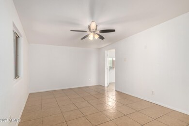 2638 N 47th Dr, Phoenix, AZ 85035 - photo 6