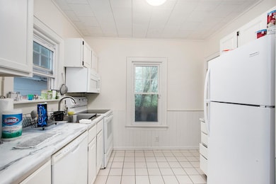 453 Fairview Ave, Kalamazoo, MI 49001 - photo 5