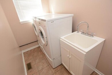 2320 Loop Rd, Algonquin, IL 60102 - photo 5