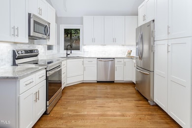 123BecketKitchMain
