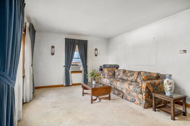 4 Laurel St, Peabody, MA 01960 - photo 5