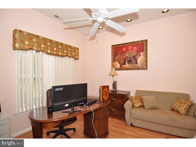 218 Heritage Dr, Columbus, NJ 08022 - photo 7