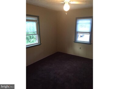 1086 Lexington Dr, Woodbury, NJ 08096 - photo 4