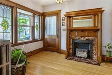 39 Everett St unit 1, Arlington, MA 02474 - photo 3