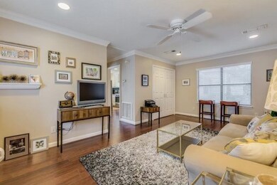 824 Yale St unit B, Houston, TX 77007 - photo 3