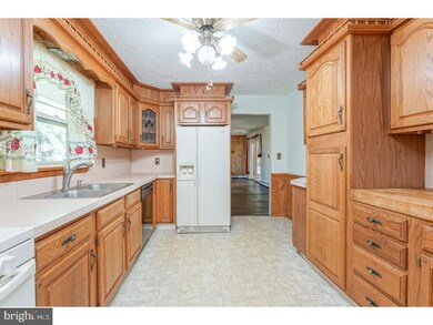 728 Heritage Rd, Sewell, NJ 08080 - photo 6