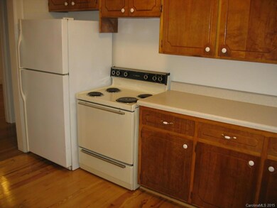 414 S Center St, Statesville, NC 28677 - photo 5