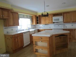 810 Alameda Dr, Huntingtown, MD 20639 - photo 5