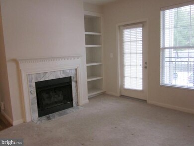 46614 Drysdale Terrace unit 200, Sterling, VA 20165 - photo 7