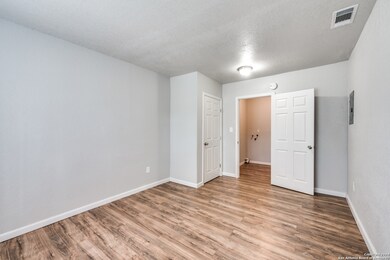 506 Carol Crest St, San Antonio, TX 78220 - photo 7