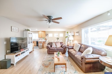 4145 Winners Circle Ave SE, Albany, OR 97322 - photo 4