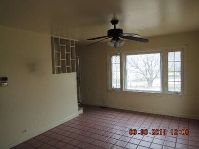 9911 Lawrence Ct, Schiller Park, IL 60176 - photo 3