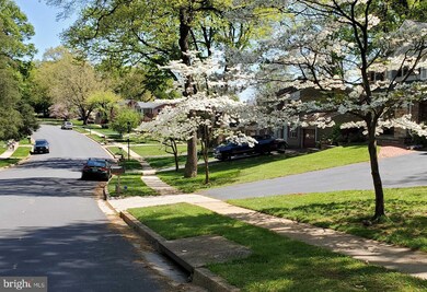 1330 Macbeth St, McLean, VA 22102 - photo 3