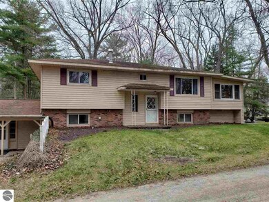 1023 S 10th St, Au Gres, MI 48703 - photo 2
