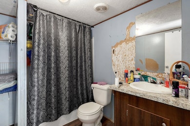 1579 E 496th Rd-17