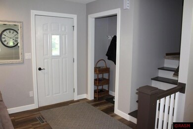 1221 Maplewood Dr, New Ulm, MN 56073 - photo 3