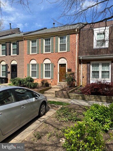 2319 Duke of Bedford Ct, Reston, VA 20191 - photo 2