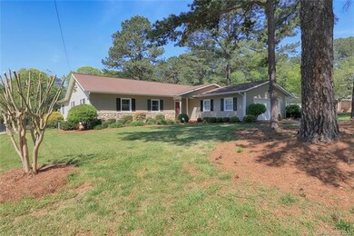 1501 Cameron Dr, Statesville, NC 28625 - photo 5