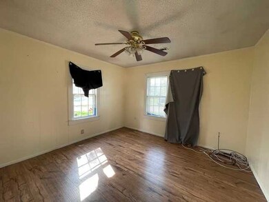 212 W Taylor St, Manchester, TN 37355 - photo 6