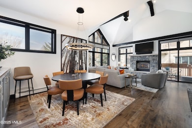 2504_village_th_g4_interior_living_a (1)