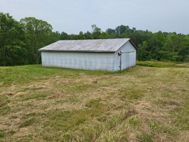 10200 Gore Greendale Rd, Logan, OH 43138 - photo 3