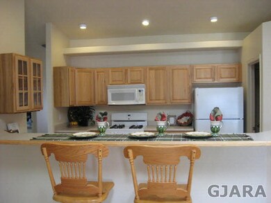 Roomy kitchen which includes all appliances