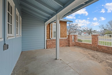 2202 30th St, Lubbock, TX 79411 - photo 2