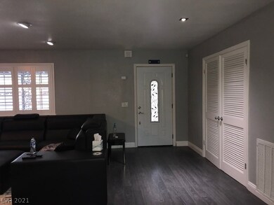 3671 N Rosecrest Cir, Las Vegas, NV 89121 - photo 4