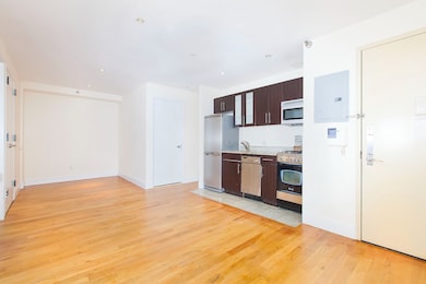 636 E 11th St unit 3G, New York, NY 10009 - photo 2