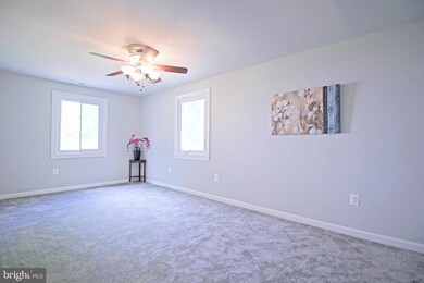 1210 Hillcreek Rd, Pasadena, MD 21122 - photo 5