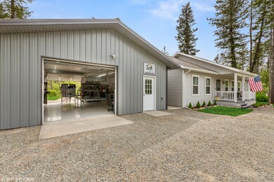 Garage/Shop