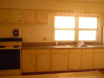 2114 Hebron Ave, Zion, IL 60099 - photo 5