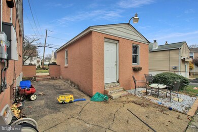 1016 Lawnton Terrace, Glenolden, PA 19036 - photo 6