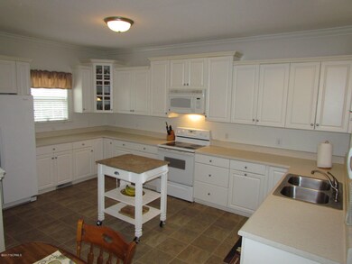 2703 Corey Ct, Winterville, NC 28590 - photo 6