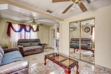 812 Agua Clara St, El Paso, TX 79928 - photo 4