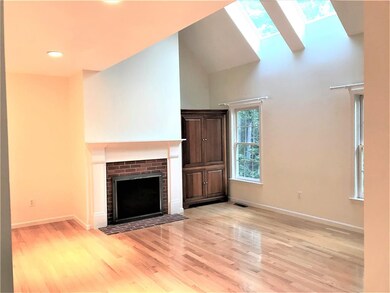 9 Gowing Ln, Amherst, NH 03031 - photo 7