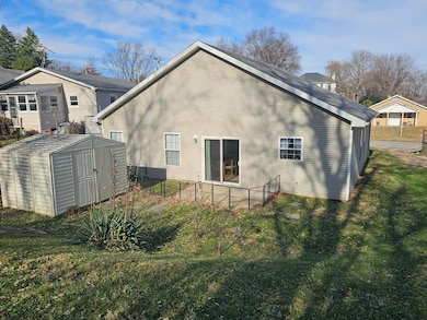 210 W Spring St, Boonville, MO 65233 - photo 2