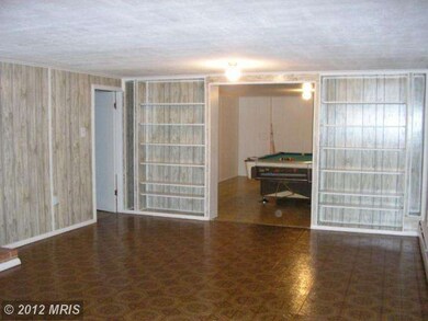 207 S Jefferson St, Frederick, MD 21701 - photo 2