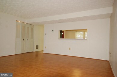 8311 Sperry Ct, Laurel, MD 20723 - photo 2
