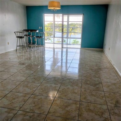 877 NE 195th St unit 318, Miami, FL 33179 - photo 5