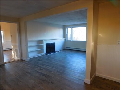 187 Northampton St, Warwick, RI 02888 - photo 4