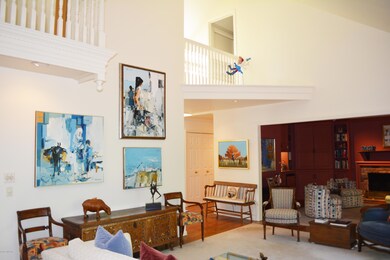 612 W Lyon Farm Dr, Greenwich, CT 06831 - photo 3