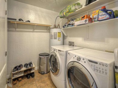 Utility room - washer & dryer included