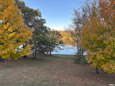 128 Lakecrest Place, Oak Run, IL 61428 - photo 2